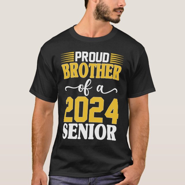 stolt bror av 2024 års högsta klass Studenten av T Shirt (Framsida)