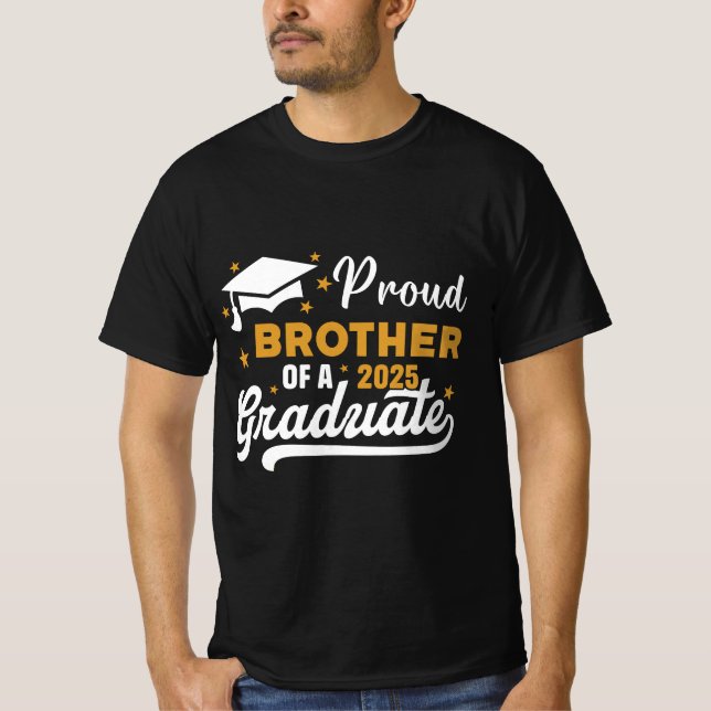 stolt bror till 2025 års student-klass 2025 t shirt (Framsida)