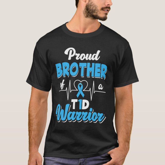 stolt bror till en T1D-kritiker Diabetes A T Shirt (Framsida)