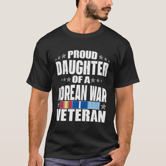 stolt dotter till en koreansk veterinär i Krig T Shirt (Framsida)