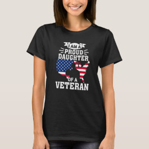 Stolt Dotter Veteran Inget Skrämmer Patriotisk Ve T Shirt