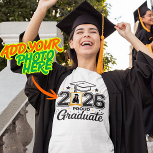 Stolt examen 2026 Anpassad examensbild T-shirt