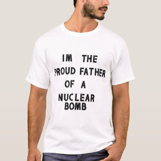 stolt far över en atombomb Essential T-Shirt
