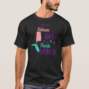 Stolt flickdesign Bara en Alabama-flicka i en Flor T Shirt