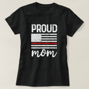 Stolt gåva för brandmanmammaamerikanska flaggan t shirt