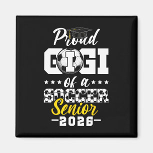 Stolt Gigi till en fotbollssenior 2026 examenspres Magnet