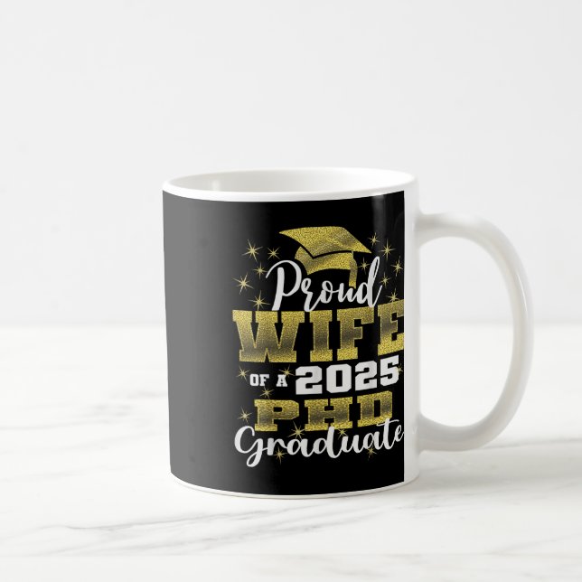 Stolt hustru Cl 2025 PhD-examen Doktorsexamen Kaffemugg (Höger)