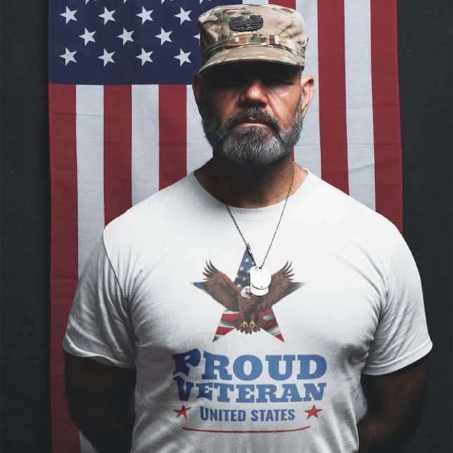 Stolt krigsveteranörn  t shirt (Skapare uppladdad)