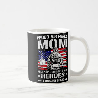 Stolt luftvapen mamma reste hjältars flagga luftma kaffemugg