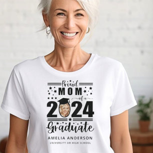stolt Mamma av 2024 Student T Shirt
