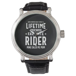 stolt Mamma i en Fantastisk Rider Player Armbandsur