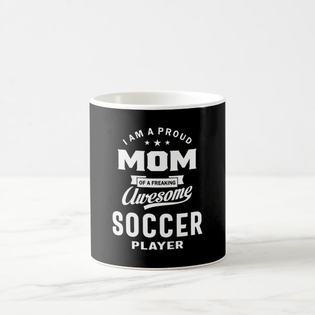 stolt Mamma i en fotbollsspelare i Fantastisk Kaffemugg (Center)