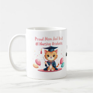 Stolt mamma och pappa till en sjuksköterskeutexami kaffemugg