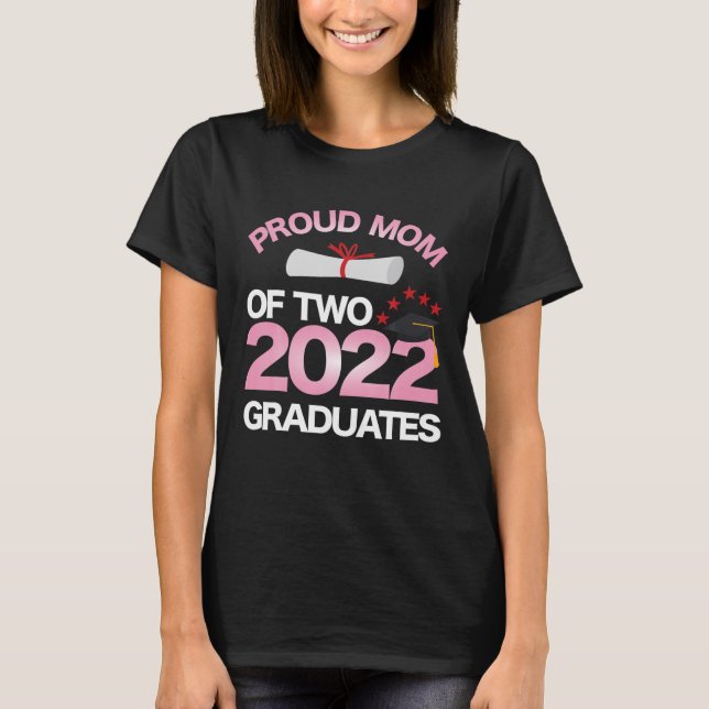 stolt Mamma på två 2022 Studenter Twin Mamma Senio T Shirt (Framsida)
