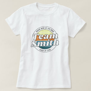 Stolt mamma Retro Team Efternamn Klass 20XX Examen T Shirt