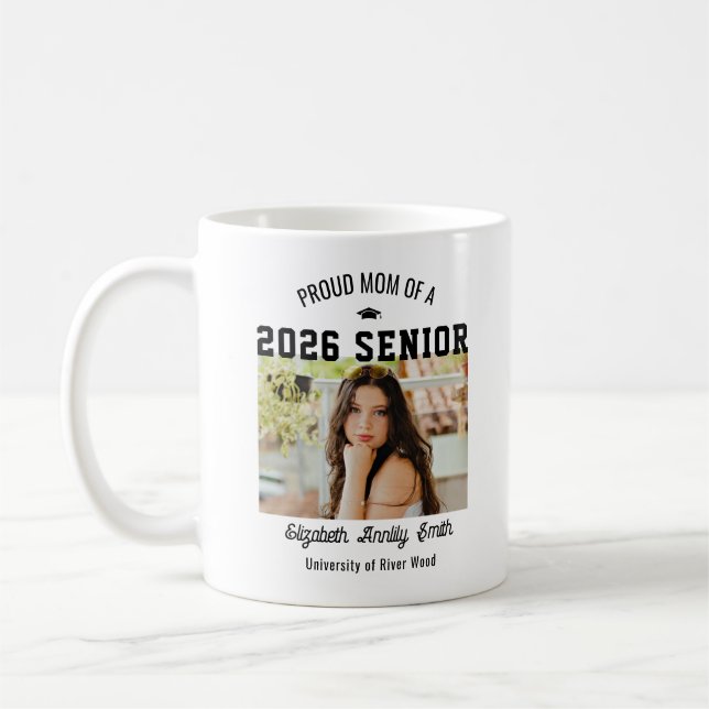 Stolt mamma Senior Anpassat år Examen Foto Förälde Kaffemugg (Vänster)