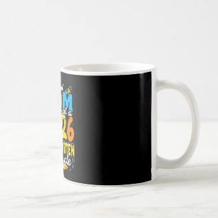 Stolt mamma till en 2026 förskoleutexaminerad kaffemugg
