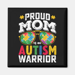 Stolt mamma till en familj som kämpar mot autism magnet