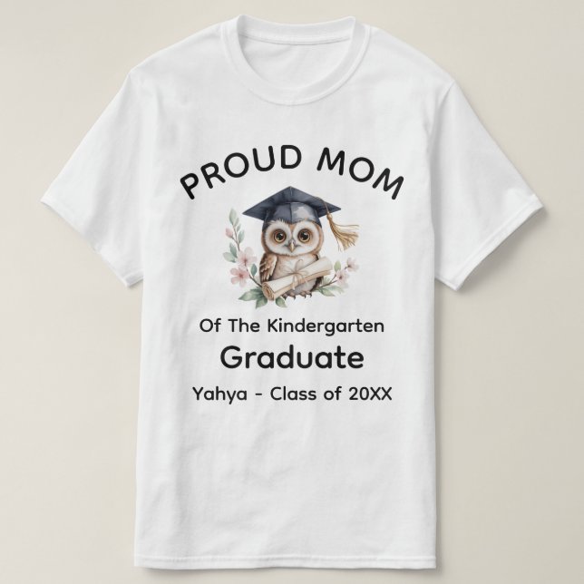 Stolt mamma uggla förskola förskoleklass examen t shirt (Design framsida)