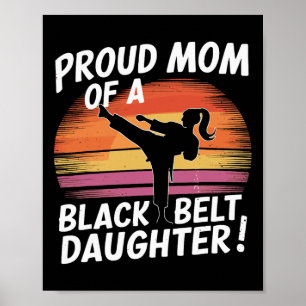 stolt Mamma vid Bälte-dottern i Black 13 Poster