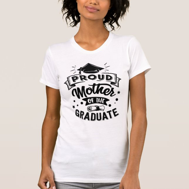 Stolt mor till examenstudenten  t shirt (Framsida)