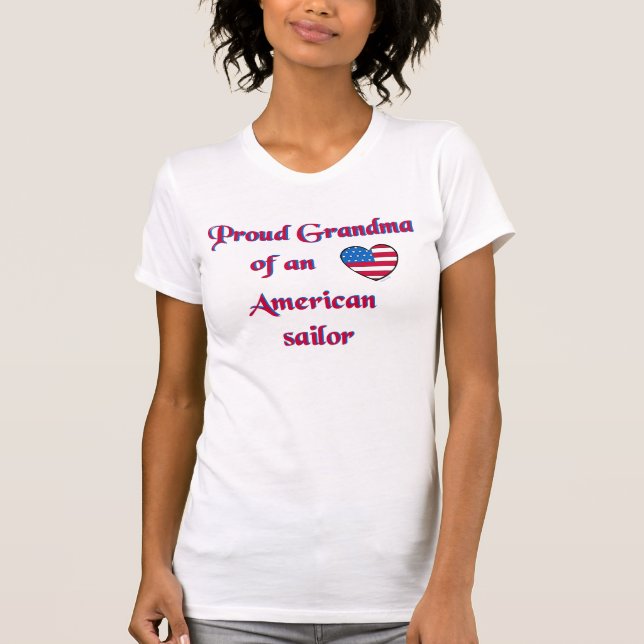 Stolt mormor av en amerikansjömanT-tröja Tee Shirt (Framsida)