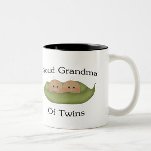 Stolt mormor av twillingar Två-Tonad mugg