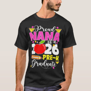 Stolt mormor till 2026 års förskoleutexaminerade m t shirt