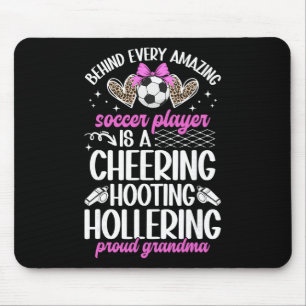Stolt Mormor Till En Fotbollsspelare Mormor Fotbol Musmatta