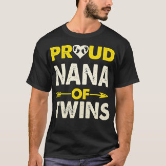 stolt Nana av Twillingar gravida med två spädbarn T Shirt