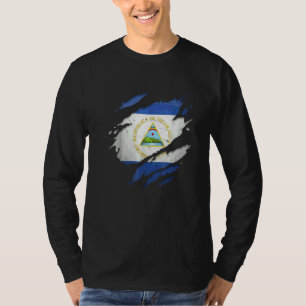Stolt nicaraguan Sönderriven Nicaraguas flagga T Shirt