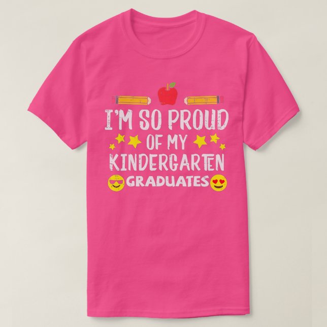 stolt över min Kindergarten Studenter i går i skol T Shirt (Design framsida)