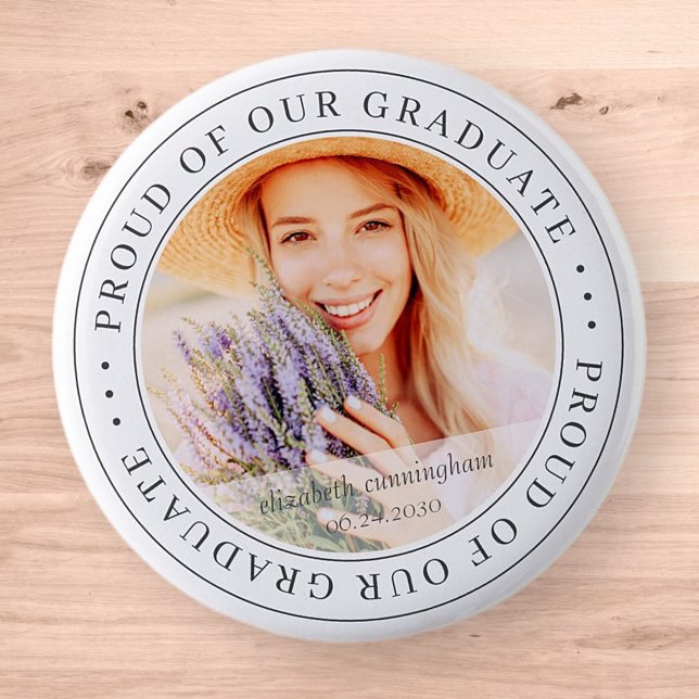 stolt över vårt moderna foto Student 20XX Studente Knapp (Skapare uppladdad)
