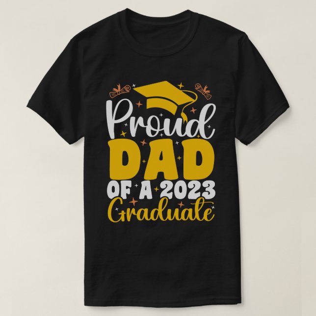 stolt Pappa av den berömda Studenten 2023 Student T Shirt (Design framsida)
