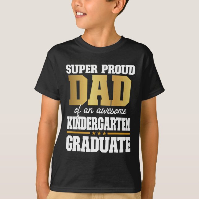 stolt Pappa av Fantastisk Kindergarten Student 202 T Shirt (Framsida)