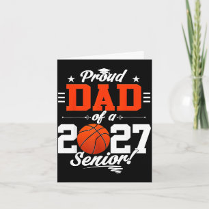Stolt pappa till en basketspelare i seniorklassen kort
