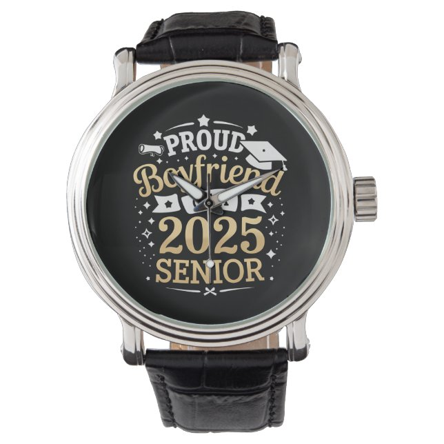 Stolt Pojkvän Till En Utexaminerad 2025 Års Studen Armbandsur (Framsida)