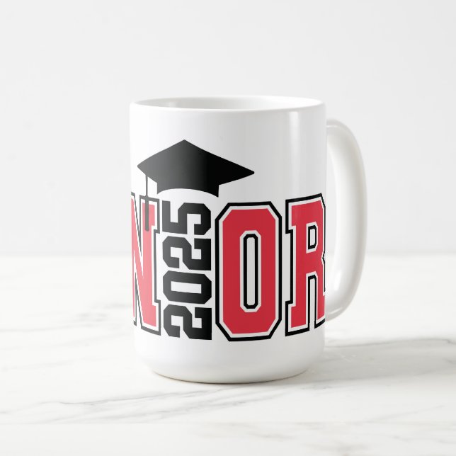 Stolt senior 2025 kaffemugg (Framsida höger)