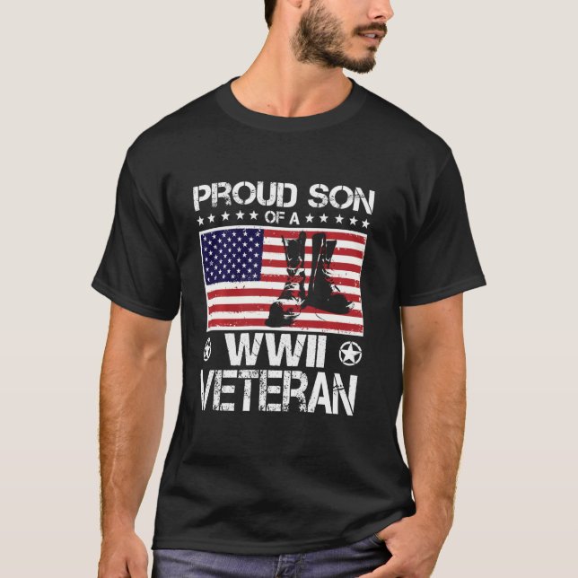stolt son till Wwii Veteran US Flagga Boots Vetera T Shirt (Framsida)