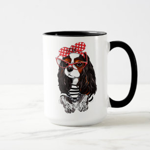 Stolt Spaniel för kung Charles från Paris med Mugg