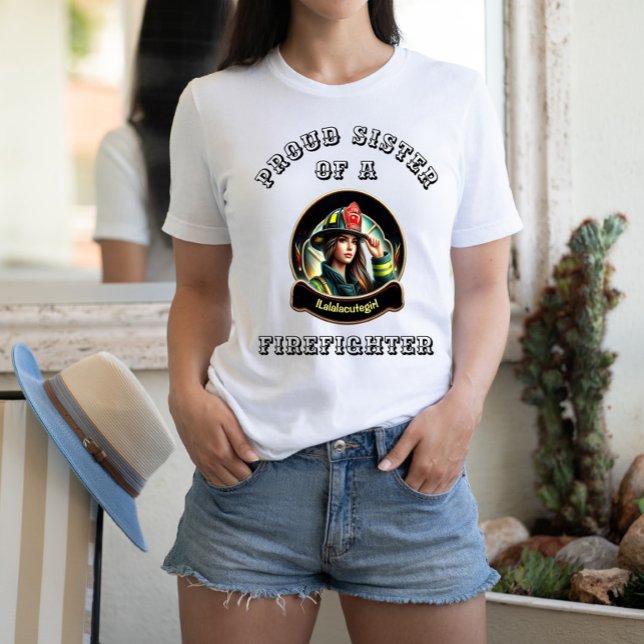 stolt syster av en brandsläckare W T Shirt (Skapare uppladdad)