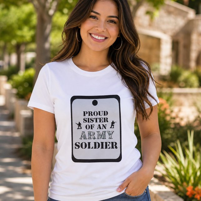 Stolt syster hundhalsband armé kvinnor t-shirt (Proud Sister Dog Tag Army Women's T-Shirt)