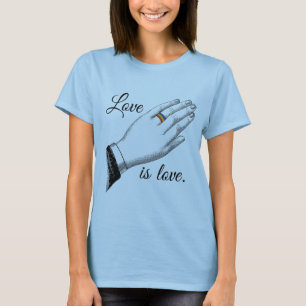 STOLTHET BRÖLLINGRING KÄRLEK -.png T-shirt