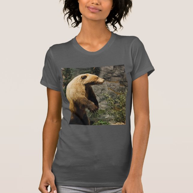 Stolts Björn Tee Shirt (Framsida)