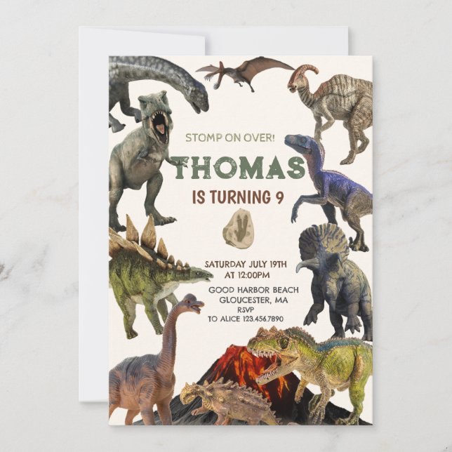 Stomp över Dino Födelsedagsfest inbjudan (Framsida)