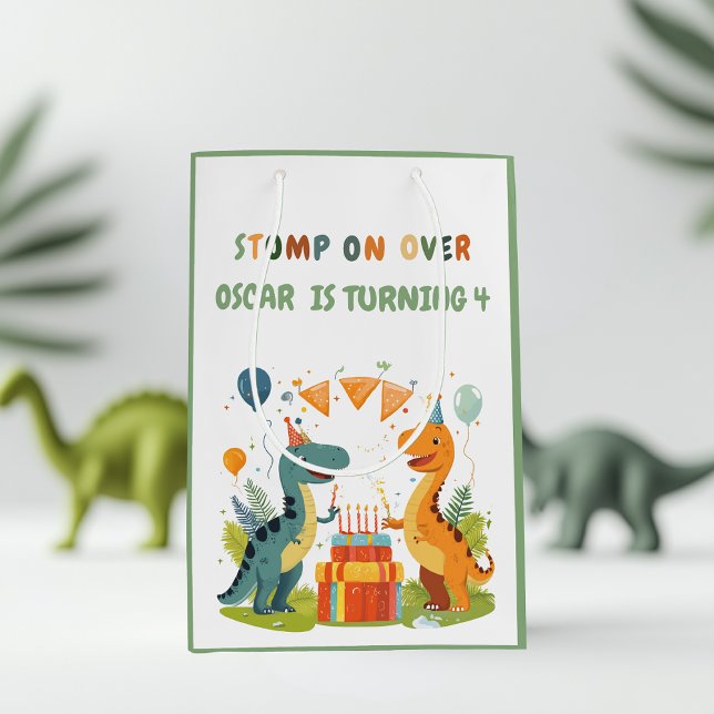"Stomp över dinosaur-födelsedagen (Skapare uppladdad)