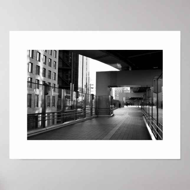 Stone and Glass: Shiodome Business District, Tokyo Poster (Framsidan)