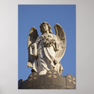 Stone Angel Tittar ner statyn i Buenos Aires Poster