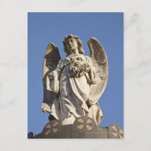 Stone Angel Tittar ner statyn i Buenos Aires Vykort