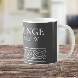 Stonehenge Latitude Longitud-Mörk Kaffemugg